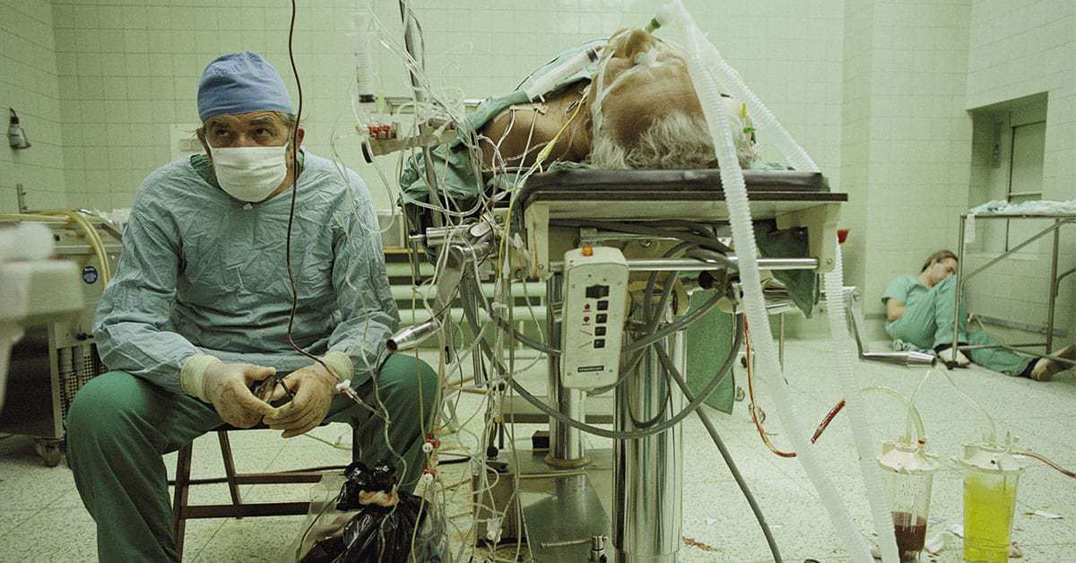24 Pictures of the Controversial First Heart Transplant in Poland