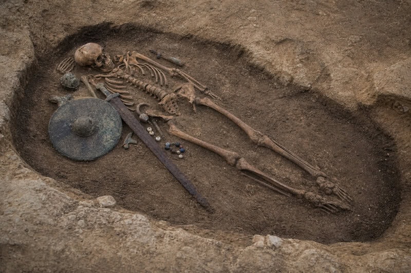 Artifacts from the Viking burial Bj 581, of the kind that challenged a 139-year assumption that weapon-filled graves&hellip;