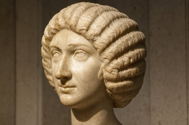 A Roman woman