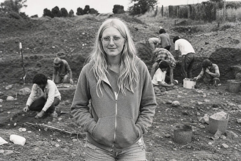 Women archaeologists conduct a field excavation in the 1970s, when women already formed a near-majority of the discipline